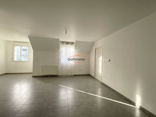 Appartement à vendre 112 000 € 3 pièces 1 chambre 50 m² Étage 2/2 Laigneville 60290