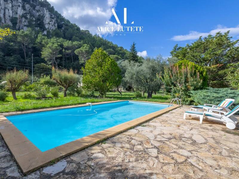 Maison à vendre, 176m², GEMENOS