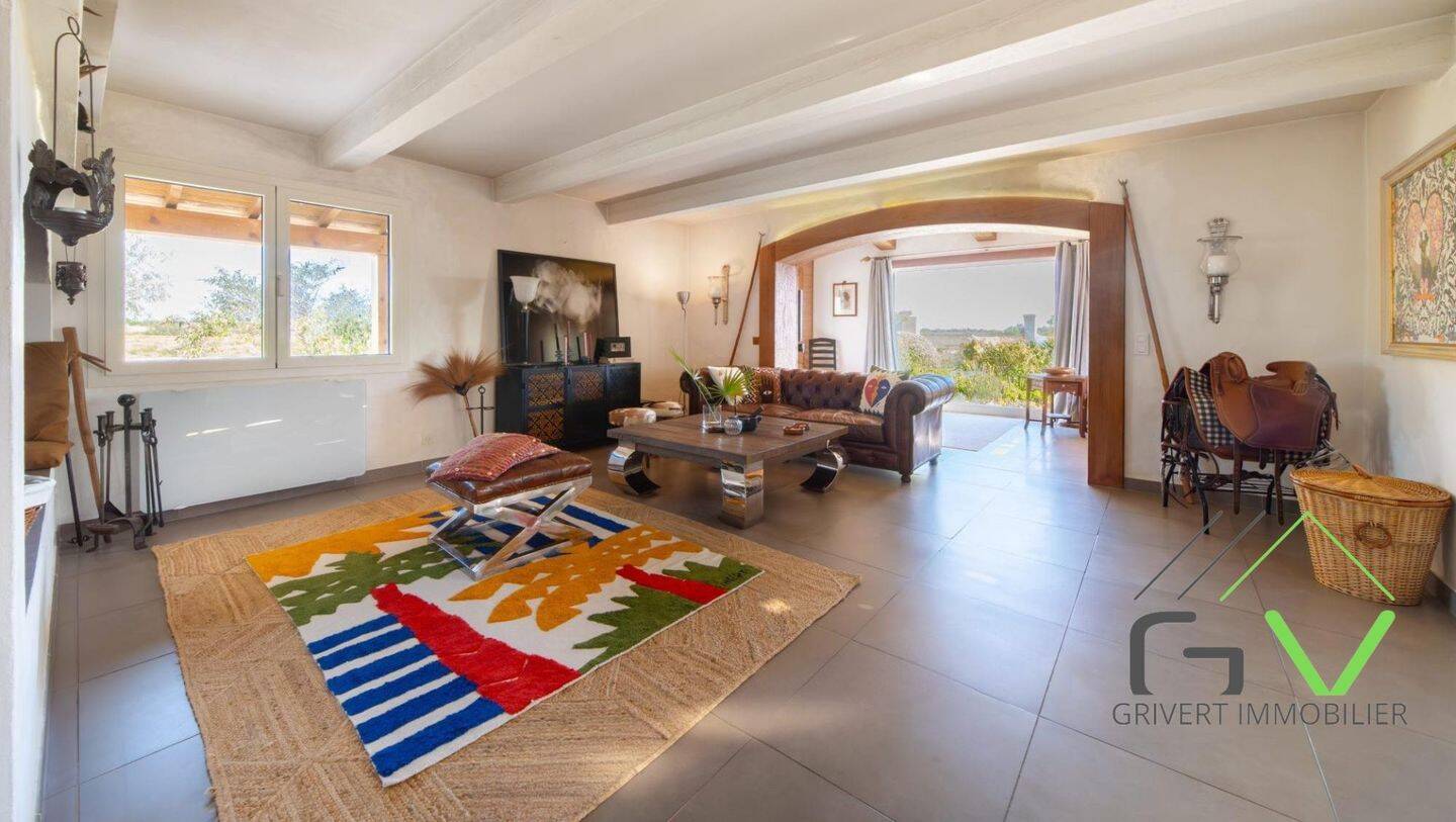 Maison à vendre, 218m², SAINTES MARIES DE LA MER