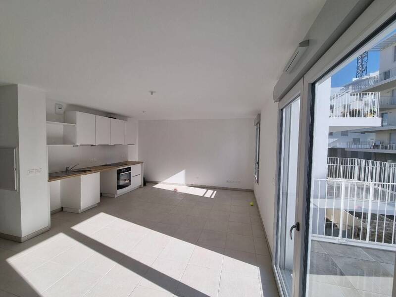 Maison à louer, 64m², MARSEILLE 9E