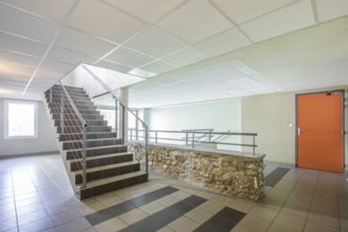 Appartement à louer 419 € 1 pièce 25,4 m² Dernier étage, Étage 1/1 Les Alyscamps-Chabourlet Arles 13200