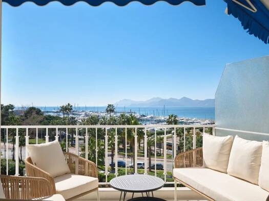Appartement à vendre 2 690 000 € 4 pièces 3 chambres 99,24 m² 7 étages Pointe Croisette Cannes 06400