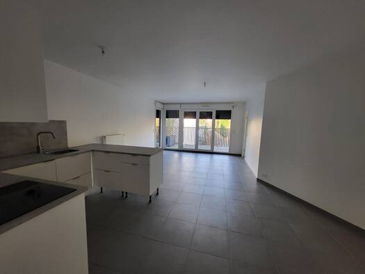 Appartement à louer 1 364 € 3 pièces 2 chambres 70 m² RDC Petit Chatenay Châtenay-Malabry 92290