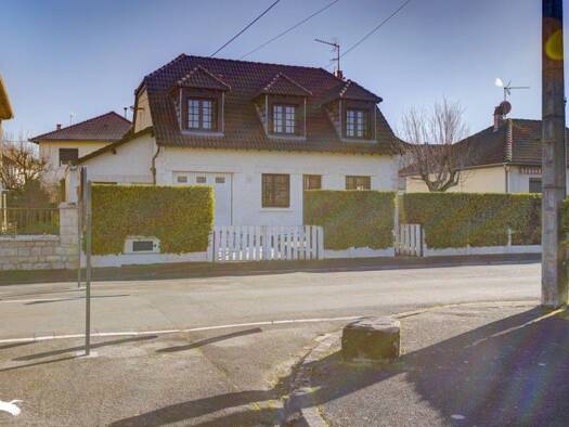 Maison à vendre 184 939 € 6 pièces 4 chambres 117 m² 500 m² de terrain Sud Malemort 19360