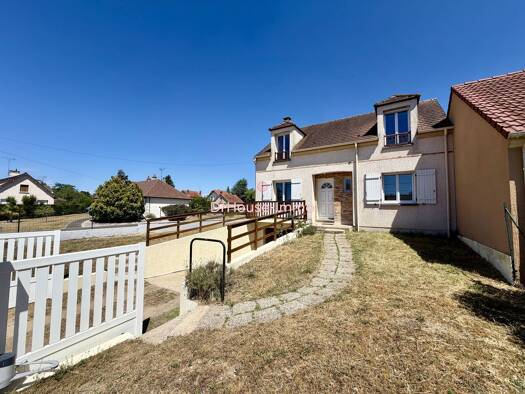 Maison à vendre 184 000 € 6 pièces 4 chambres 96 m² 650 m² de terrain Dordives 45680