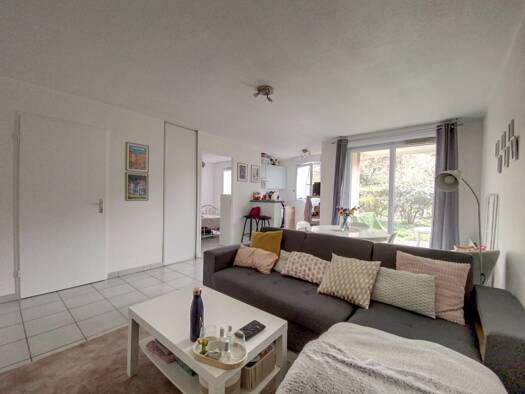 Appartement à vendre 121 900 € 2 pièces 1 chambre 39 m² RDC/2 Seilh 31840