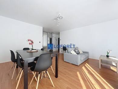 Appartement à louer 1 290 € 3 pièces 2 chambres 74 m² Dernier étage, Étage 4/4 La Fontaine Blanche Savigny sur Orge 91600