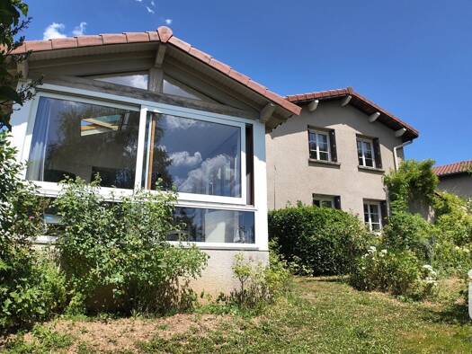 Maison à vendre 470 000 € 10 pièces 9 chambres 240 m² 12 798 m² de terrain Aveizieux 42330