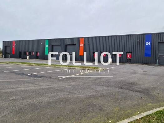 Entrepôt à louer 1 350 € 250 m² d'espace de stockage La Papillonniere Vire Normandie 14500