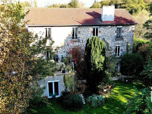 Maison à vendre 310 000 € 10 pièces 7 chambres 231 m² 2 420 m² de terrain Varennes-en-Argonne 55270
