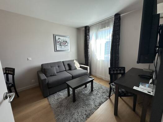 Appartement à vendre - Première occupation 97 900 € 2 pièces 1 chambre 34,77 m² Étage 5/9 Nantes 44200