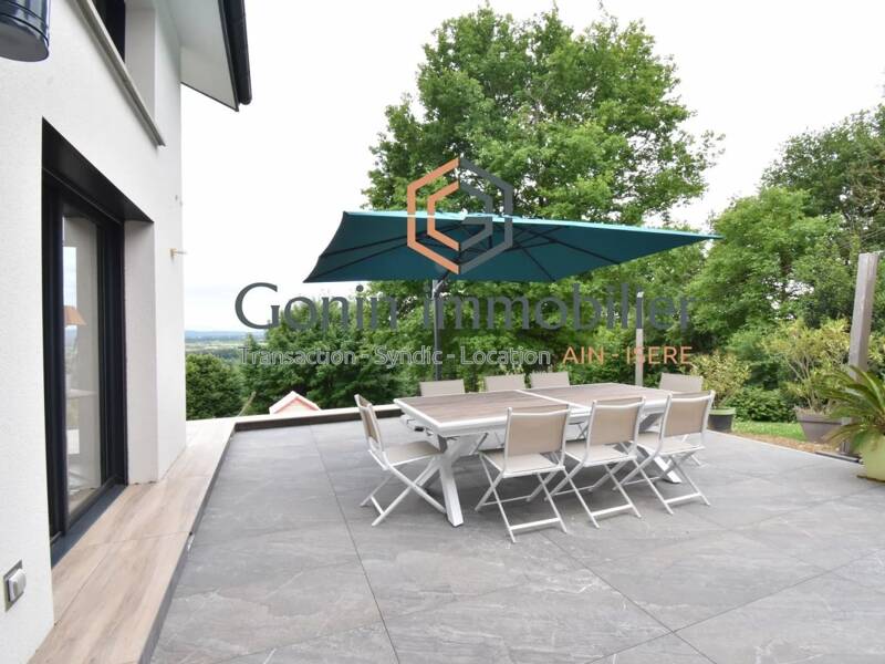 Maison à louer, 161m², VILLIEU LOYES MOLLON