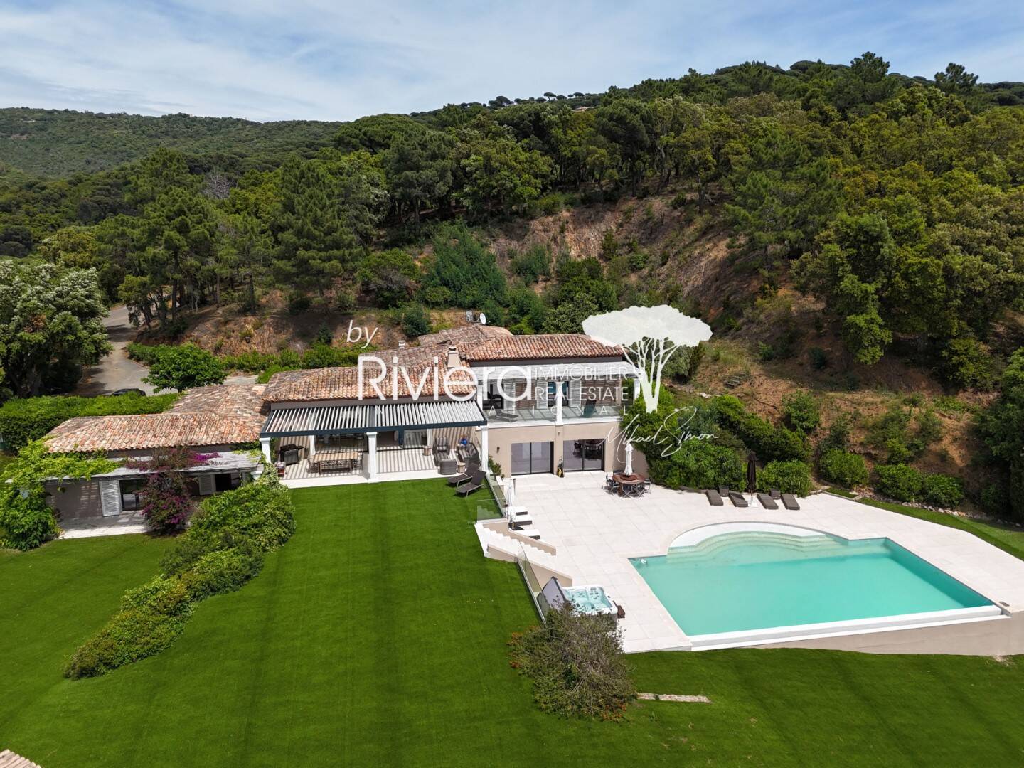 Maison à vendre, 400m², LA CROIX VALMER