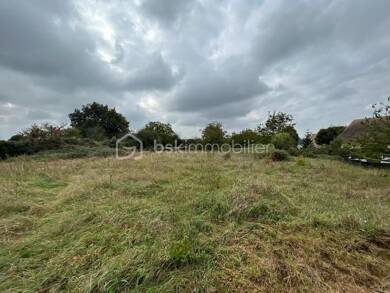 Terrain constructible à vendre 43 900 € 2 300 m² de terrain Brains-sur-Gée 72550