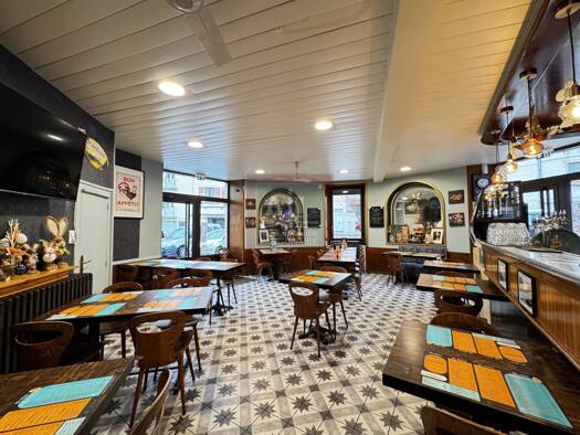 Boutique à vendre Fonds de commerce 212 000 € 90 m² de surface de vente Langogne 48300