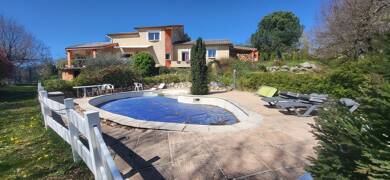 Villa à vendre 498 000 € 7 pièces 4 chambres 197 m² 4 950 m² de terrain Geyssans 26750