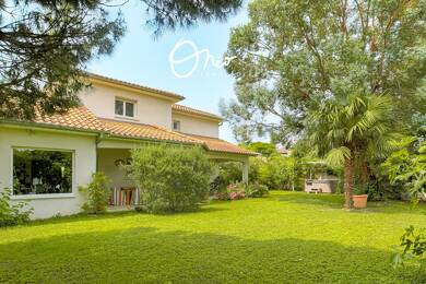 Maison à vendre 749 000 € 6 pièces 4 chambres 180 m² 1 025 m² de terrain Genas 69740