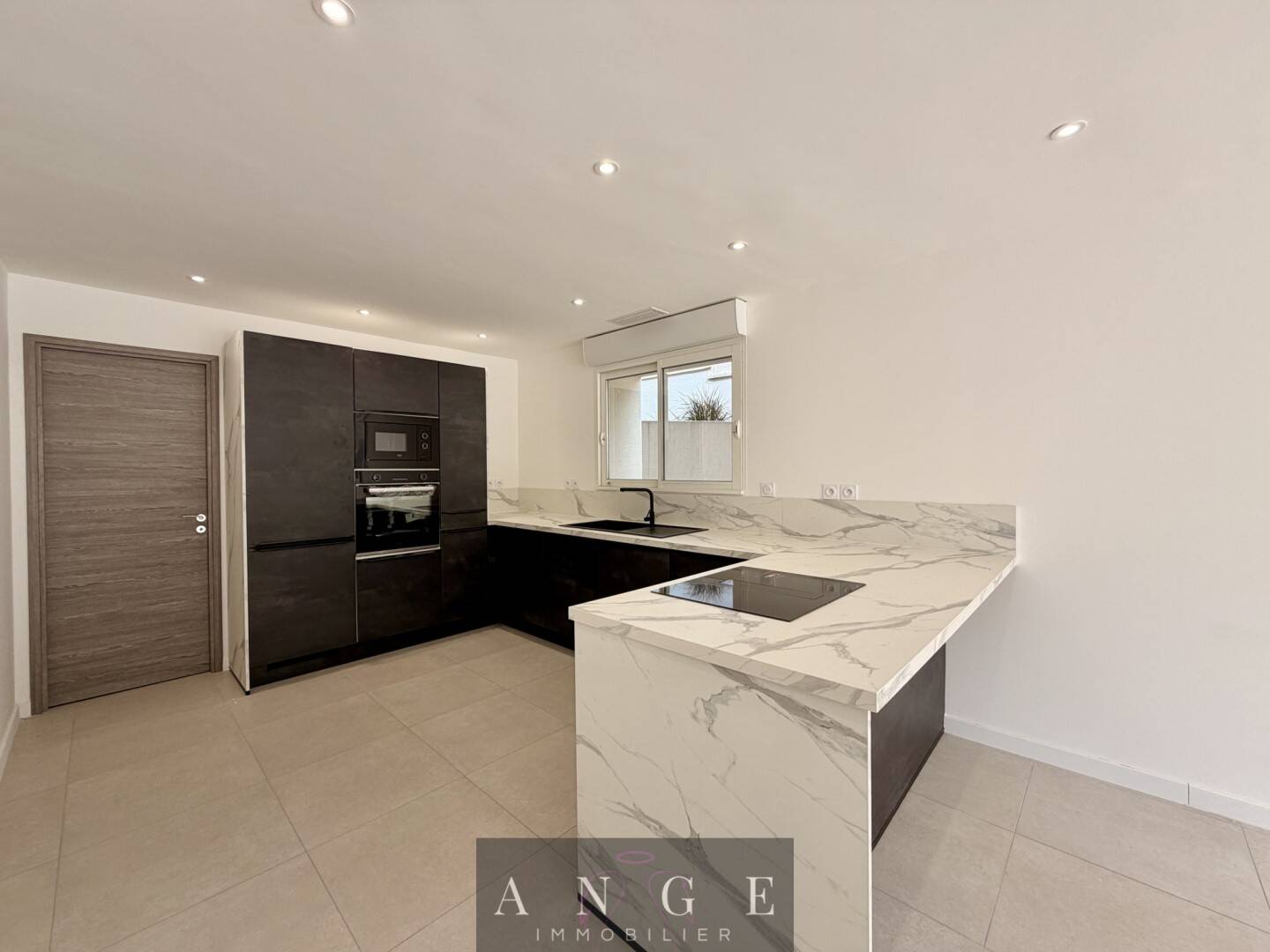 Maison à vendre, 250m², LA VALETTE DU VAR