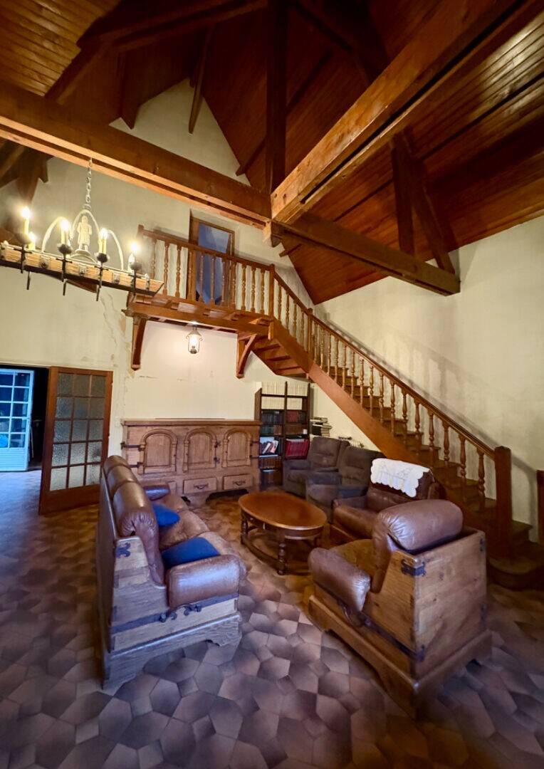 Maison à vendre, 150m², CRESPIERES