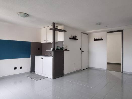 Appartement à louer 420 € 2 pièces 1 chambre 33,6 m² Étage 2/3 Brésis-Prés Rasclaux Alès 30100