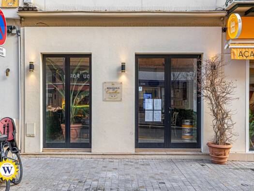 Bar / Café à vendre 215 000 € 75,4 m² d'espace de restauration Le Port Nice 06300