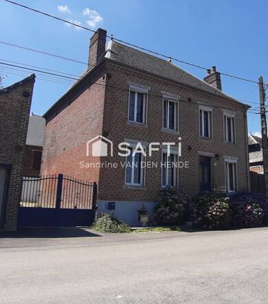 Maison à vendre 90 900 € 7 pièces 3 chambres 167 m² 560 m² de terrain Rozoy-sur-Serre 02360