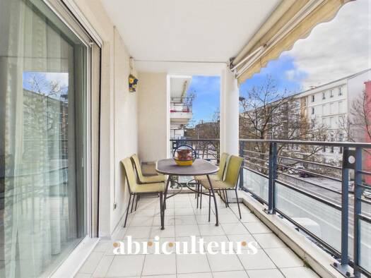 Appartement à vendre 230 000 € 2 pièces 1 chambre 50,3 m² Étage 2/6 Bron Centre-Le Rafour Bron 69500