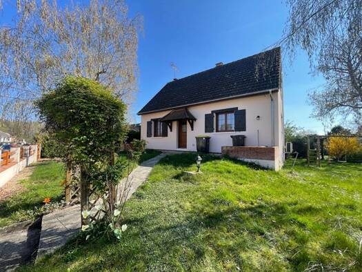 Maison à vendre 183 300 € 6 pièces 4 chambres 123 m² 887 m² de terrain Les Choux 45290