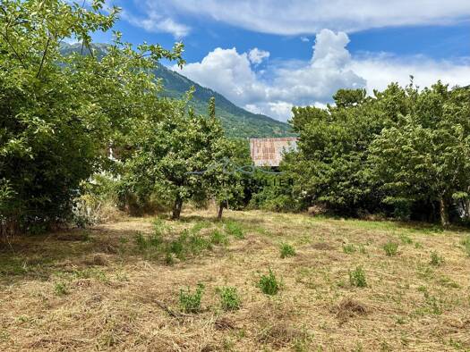 Maison à vendre 392 000 € 7 pièces 4 chambres 160 m² 1 110 m² de terrain Aime-la-Plagne 73210