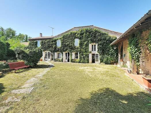 Maison à vendre 280 000 € 10 pièces 3 chambres 181 m² Saint-Clar 32380