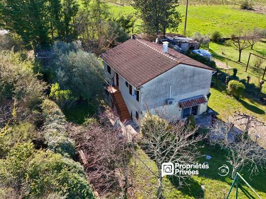 Maison à vendre 244 560 € 6 pièces 3 chambres 152 m² 1 344 m² de terrain Joyeuse 07260