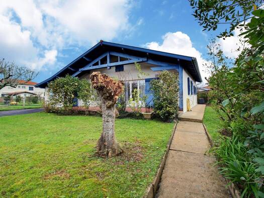 Maison de plain-pied à vendre 379 000 € 4 pièces 2 chambres 84 m² 552 m² de terrain Ondres 40440