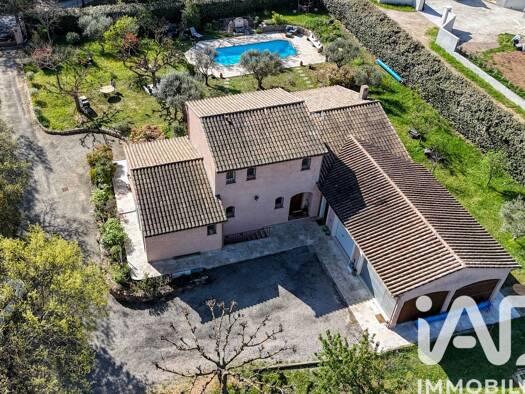 Maison à vendre 750 000 € 5 pièces 4 chambres 163 m² 2 500 m² de terrain Bagnols-en-Forêt 83600