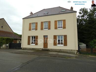 Maison à vendre 295 000 € 10 pièces 8 chambres 227 m² 1 518 m² de terrain Pierre-de-Bresse 71270
