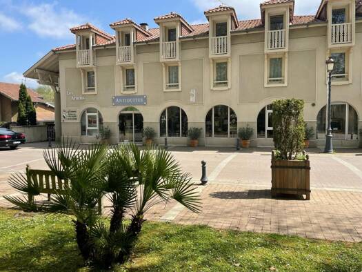 Local commercial à vendre 943 200 € Eugénie-les-Bains 40320