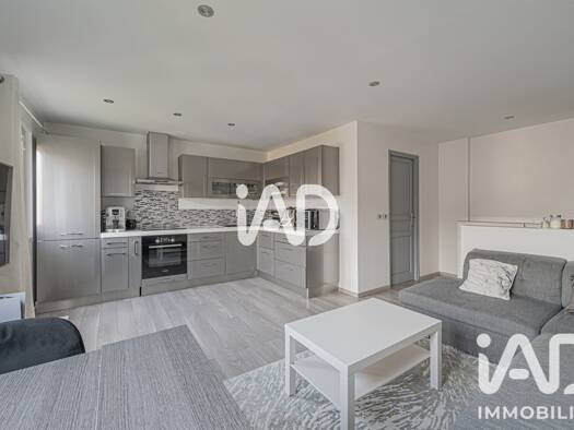 Appartement à vendre 159 000 € 2 pièces 1 chambre 43 m² Étage 3/3 Vieux Pays-Roseraie-Bourg-Cité de l'Europe- Le Merisier- Les Étangs Aulnay-sous-Bois 93600
