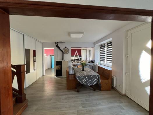 Maison à vendre 142 980 € 5 pièces 3 chambres 115 m² 350 m² de terrain Guiscriff 56560