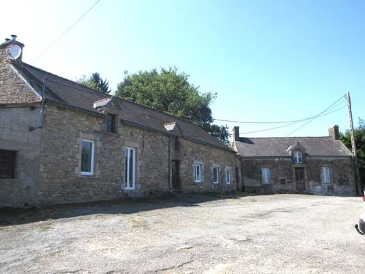 Maison à vendre 208 640 € 3 pièces 1 chambre 97 m² 6 380 m² de terrain Bignan 56500