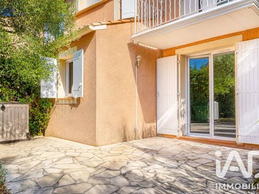 Maison à vendre 289 000 € 3 pièces 2 chambres 55 m² 121 m² de terrain Tour de Mare Fréjus 83600