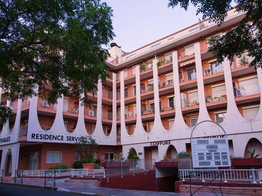 Appartement à louer 646 € 1 pièce 30 m² Étage 3/5 Du Guesclin Béziers 34500