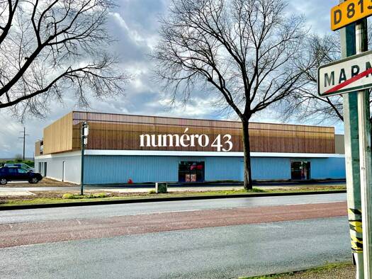 Local commercial à louer 15 875 € 1 270 m² de surface de vente Marmande 47200