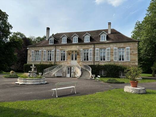 Château à vendre 1 299 000 € 18 pièces 9 chambres 732 m² 87 000 m² de terrain Raival 55260