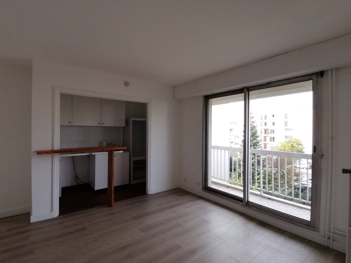 Maison à louer, 37m², COURBEVOIE