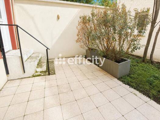 Appartement à vendre 193 000 € 2 pièces 1 chambre 30 m² RDC/2 Bac-Bécon-Flachat-Gare Asnières-sur-Seine 92600