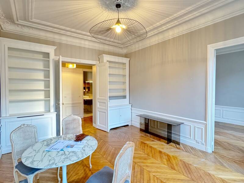 Maison à louer, 68m², PARIS 16E