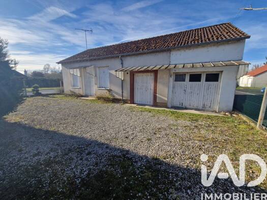 Maison de plain-pied à vendre 146 000 € 4 pièces 2 chambres 71 m² 600 m² de terrain Saint-Père-sur-Loire 45600