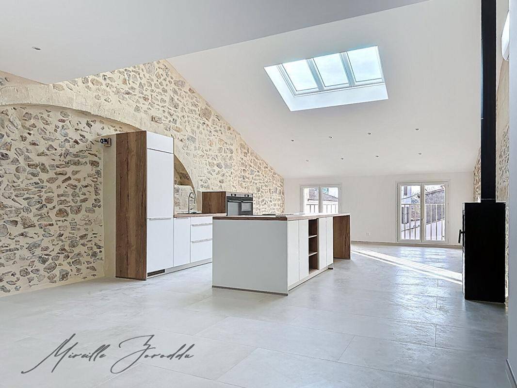 Maison à vendre, 177m², JONQUIERES SAINT VINCENT