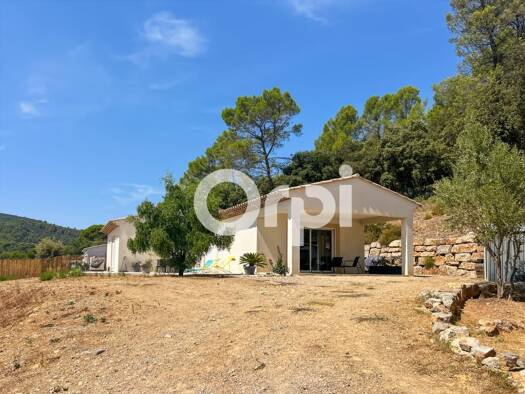 Villa à vendre 520 000 € 5 pièces 4 chambres 126,26 m² 2 300 m² de terrain Le Cannet-des-Maures 83340