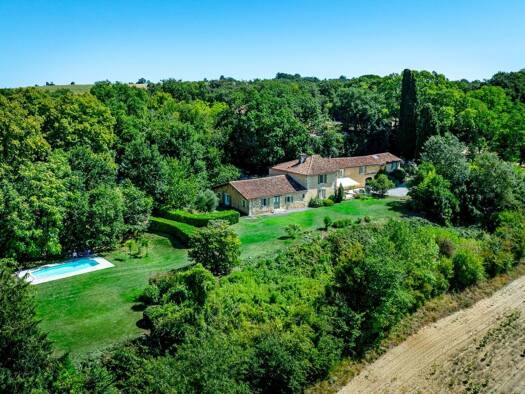 Maison à vendre 690 000 € 5 pièces 3 chambres 359,36 m² 20 085 m² de terrain Saint-Lary 32360