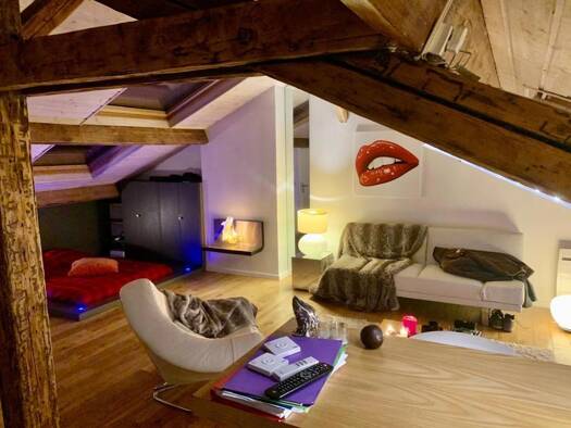 Loft à louer 1 290 € 1 pièce 49 m² Étage 3/3 Hôtel de Ville Courbevoie 92400